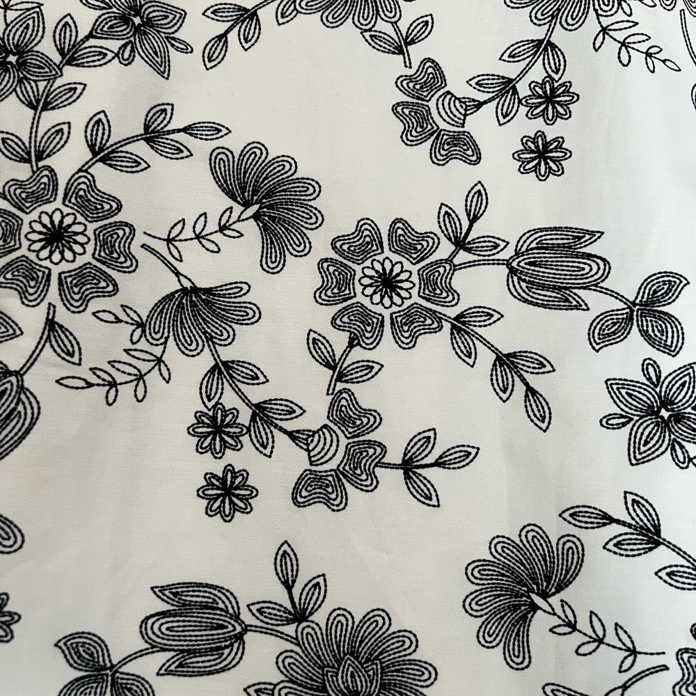 ANN TAYLOR - Picture 3 of 3